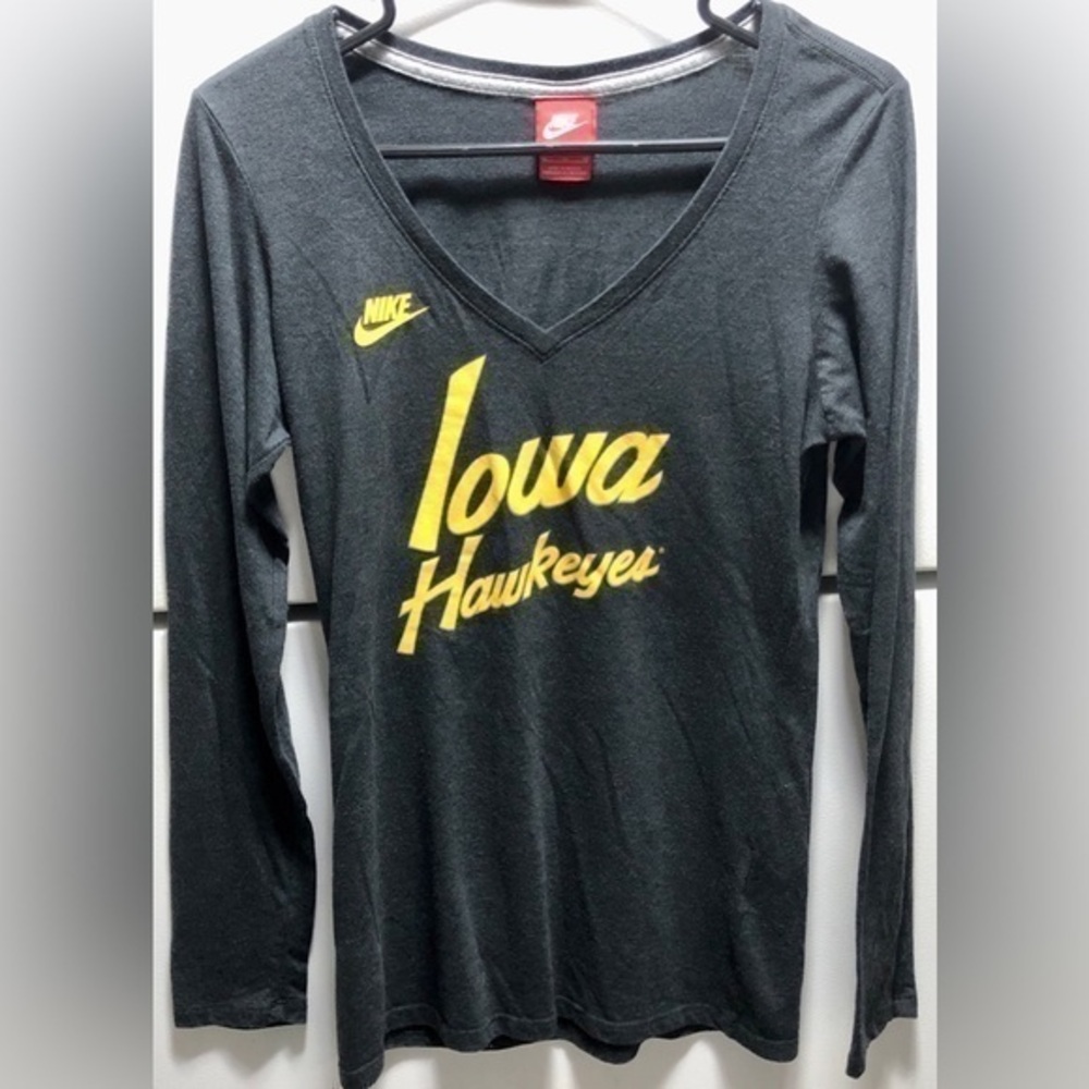 🪽Nike Iowa Hawkeyes Gray Long Sleeve T-shirt
